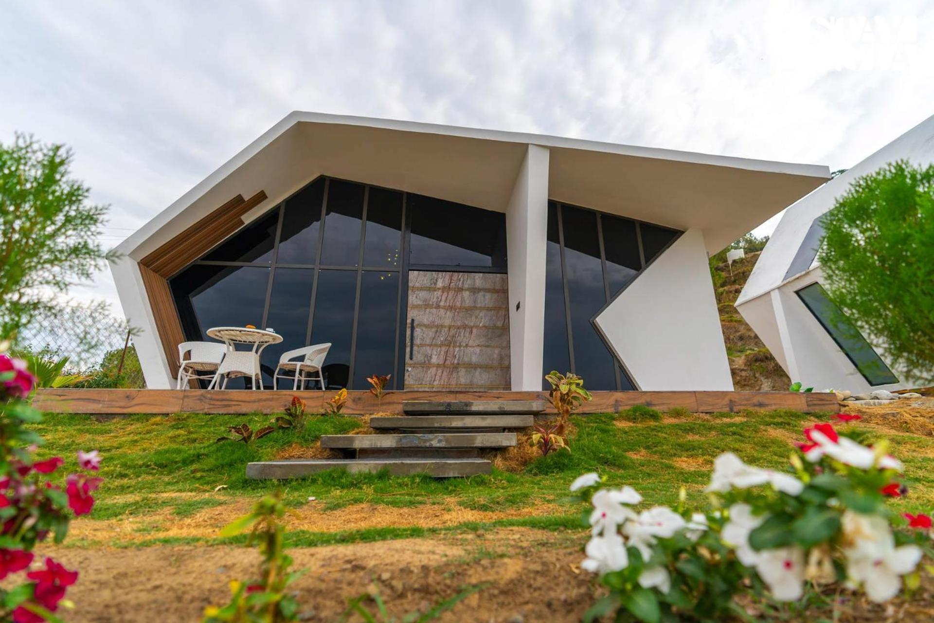 Stayvista At Luna Nova With Outdoor Pool - Ranikhet Εξωτερικό φωτογραφία