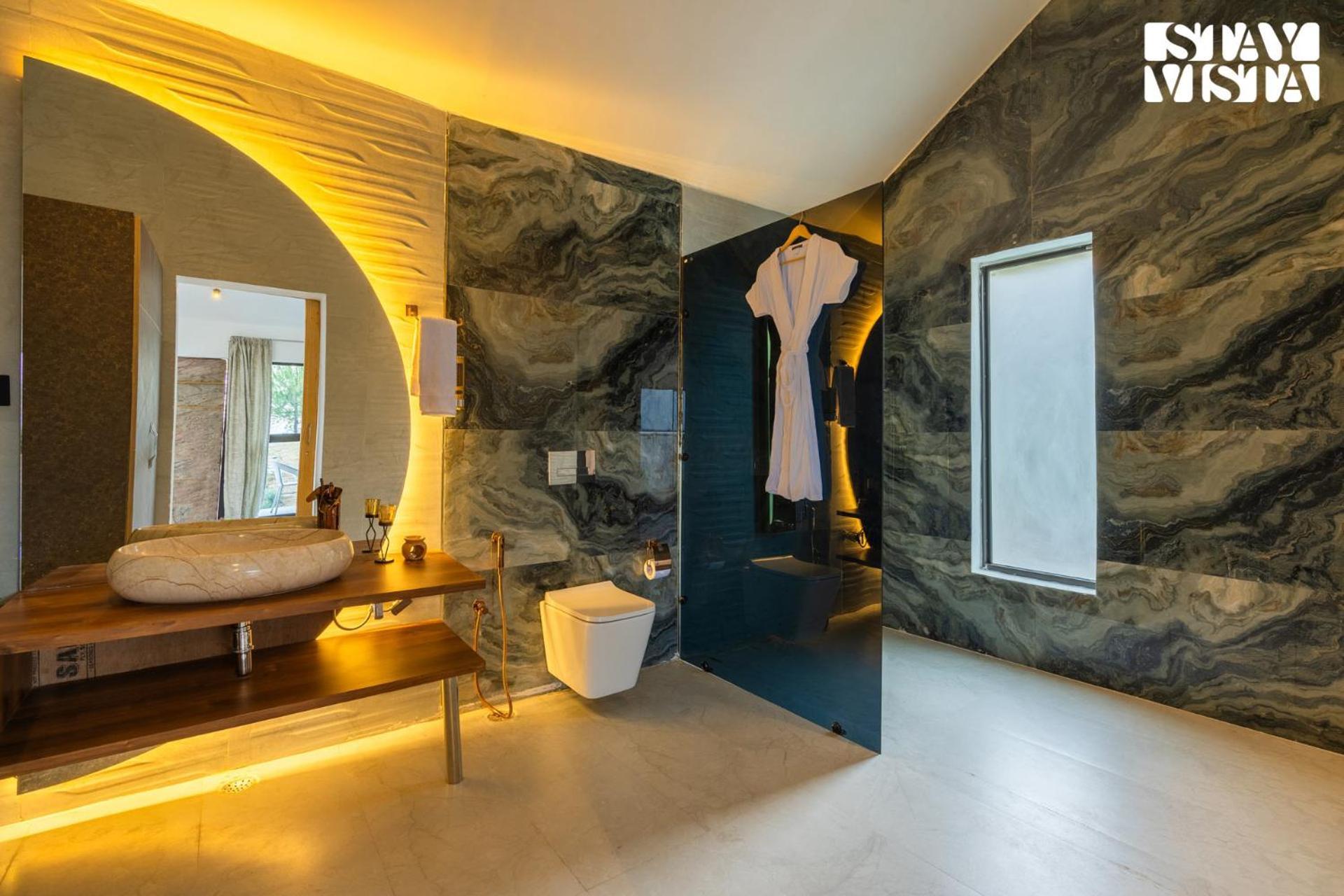 Stayvista At Luna Nova With Outdoor Pool - Ranikhet Εξωτερικό φωτογραφία