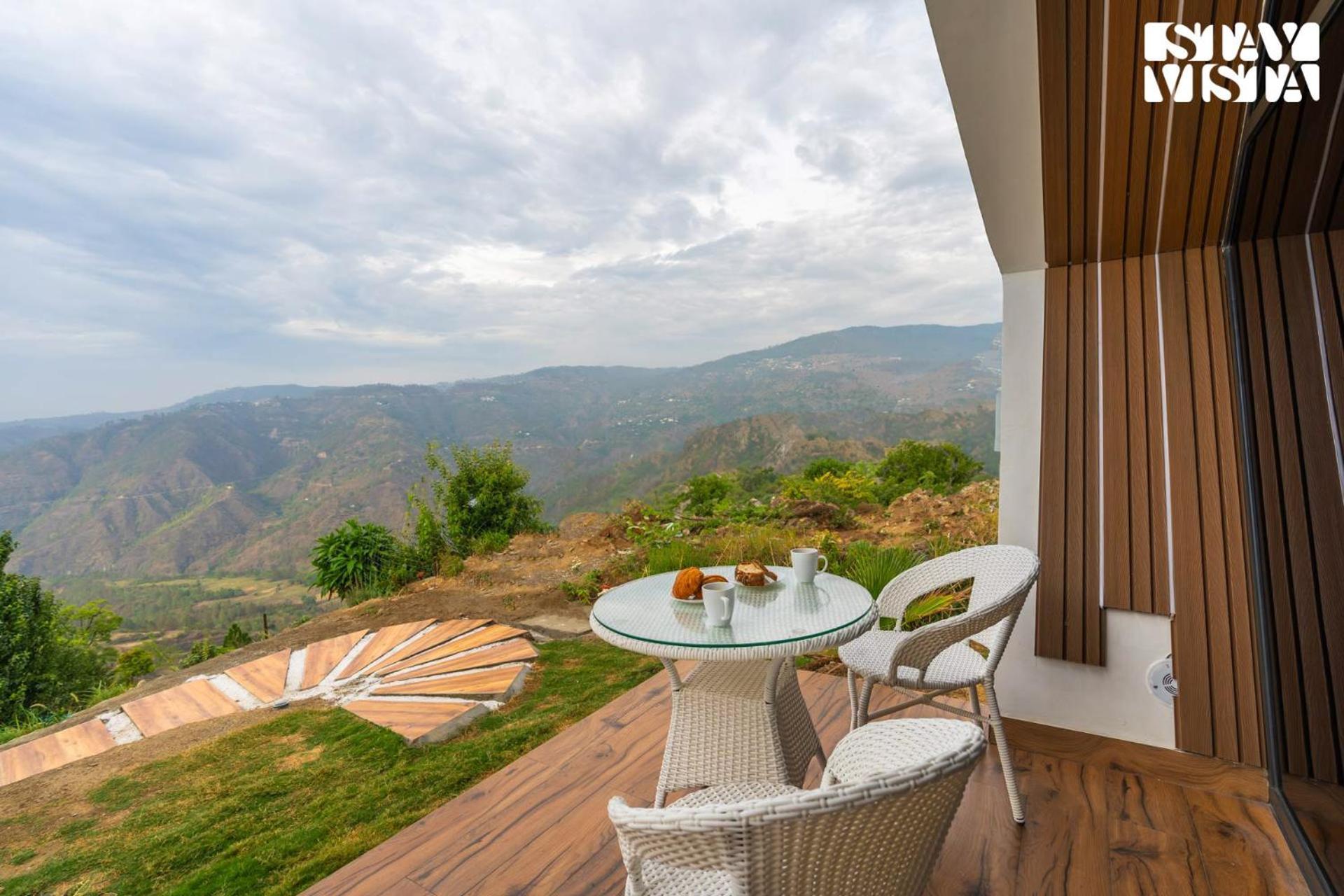 Stayvista At Luna Nova With Outdoor Pool - Ranikhet Εξωτερικό φωτογραφία
